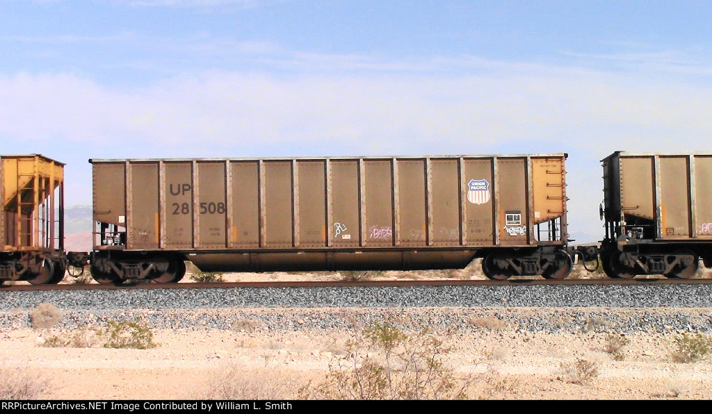 EB Unit Empty Open Hopper Frt at Erie NV -73